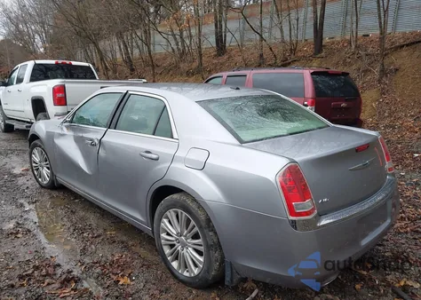 2013 Chrysler 300 Motown from USA, damaged, VIN 2C3CCARG0DH595416